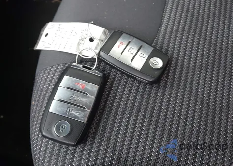 2019 Kia Niro Lx z USA, uszkodzony, nr VIN KNDCB3LC4K5339008